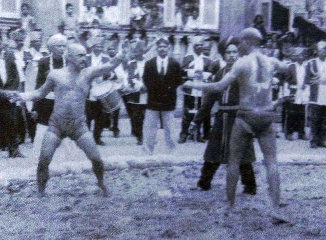 A photograph from The Legacy of Jettys depicts a wrestling match. Photo: Special Arrangement 