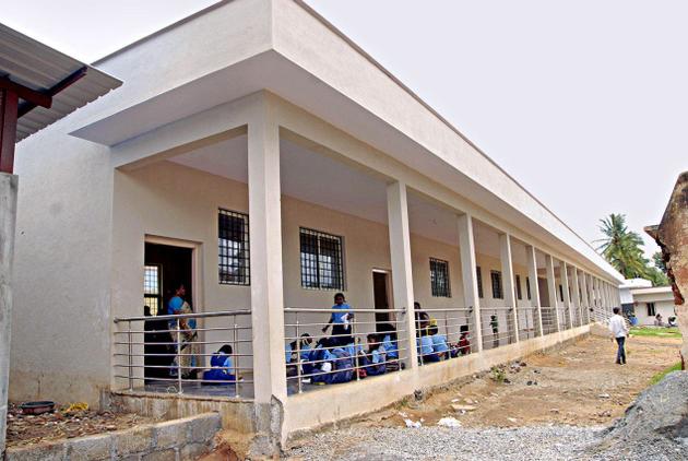 GovtModelSchoolGuluruBF05aug2016