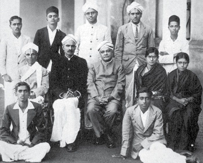 D.L. Narasimhachar (standing second from right); T.S. Venkanayya (sitting second from left), B.M. Srikantaiah (sitting third from left) and G. Venkatasubbaiah (squatting on floor – extreme right). Others’ name not known. (File photo)